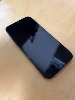 iPhone 12 64GB Top stav, specialni ochrana displeje
