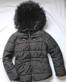 ZIMNÍ DÍVČÍ BUNDA s KOŽÍŠKEM -8-9 let, 134 cm