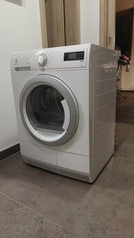 Sušička Electrolux EDH3686GDE