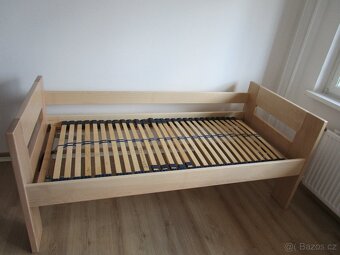 Bukové jednolůžko 90x200 s polohovacím roštem