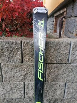 FISCHER RC4 WC RC 165cm r-17. Model 2024/2025