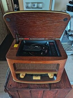 Retro rádio s CD Roadstar