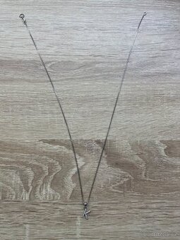 Stříbrný řetízek s přívěškem K