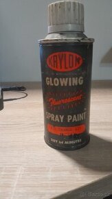 USA - barva ve spreji (KRYLON)