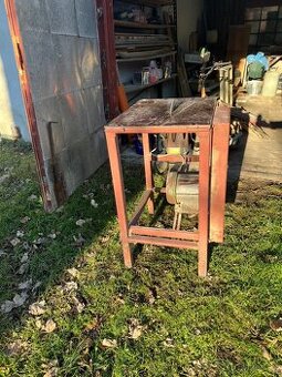 Stolní kotoučová pila