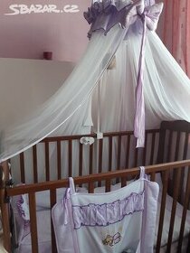 Dětská dřevěná postýlka