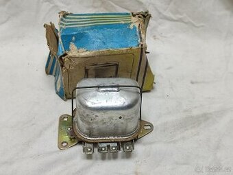 WARTBURG BARKAS TRABANT NEPOUŽITÉ RELÉ DYNAMO 6V 12V 220W