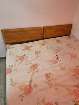 Postel z masivu  200x180