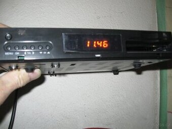 Satelitní přijímač