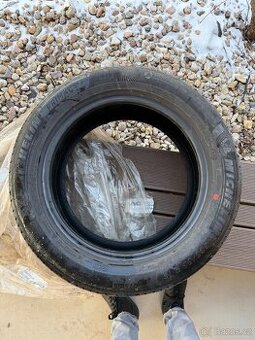 Michelin Primacy 4 – 205/55 R16 | téměř nové (200 km)