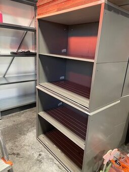 Kvalitní pevné regály skřínky Techo