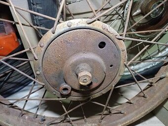 Prodám přední a zadní kolo Jawa 250 Duplex