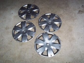 Kryty kol Renault 15 poklice