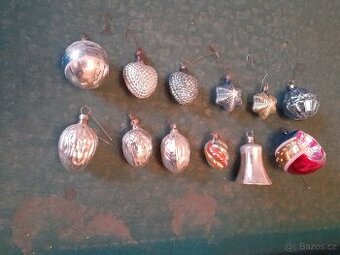 Retro skleněné vánoční ozdoby