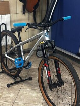 Canyon Dirt stitched 360 limited edition