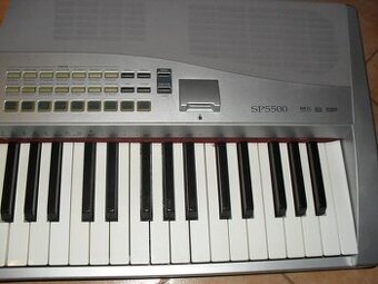 Digitální piano SP-5500 na díly