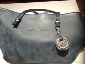 Tmavě modrá kabelka