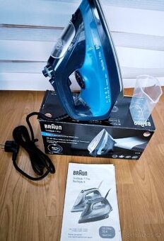 Napařovací žehlička Braun SI760