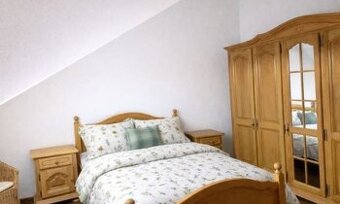 Krásná selská ložnice z masivu,6485