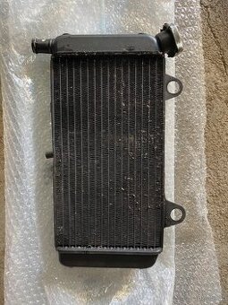 Yamaha MT-03 originál vodní chladič