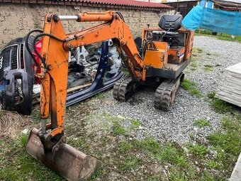 Minibagr Pel-Job EB12