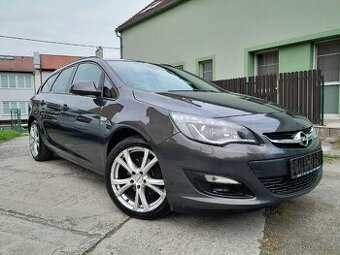 Opel Astra J 2.0CDTI Sport 121kw 2012 naj.223tis. NOVÁ STK