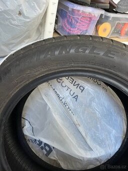 Triangle zimní gumy 215/55R17