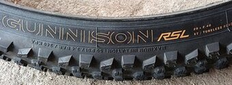 MTB 29x2,40 -bezdušové plášťě Bontrager Gunnison RSL XT TLR
