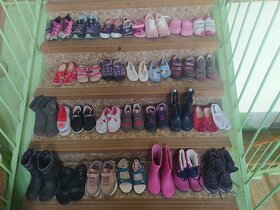 Dětská obuv, různé velikosti. - 1