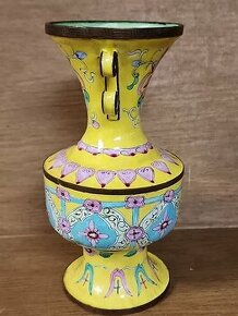 Starožitná čínská váza kantonově smaltovaná žlutá hamd
