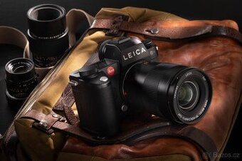 Koupím fotoaparát Leica SL3