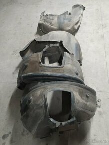 BMW E60/E61 podběhy komplet - 535d 200kw r.v 2005