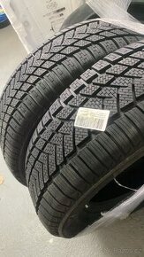 Nové Zimní pneu na SUV 215/65 r16