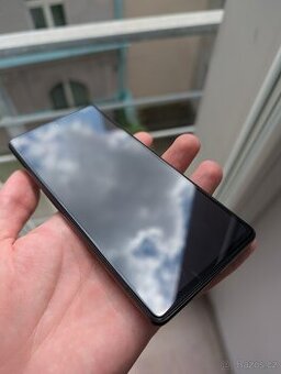 Pixel 6a ve skvělém stavu, v záruce