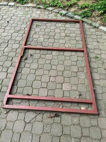 Jeklový základ na dvoukřídlá vrata
