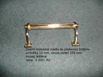 Dveřní mosazné madlo se zdobenou trubkou