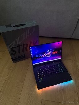240Hz_MiniLED_RTX4080_32GB_i9-13980HX_Asus Rog Strix