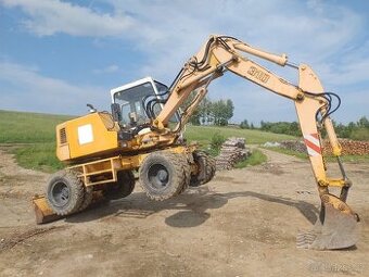 Kolove rypadlo Liebherr 310