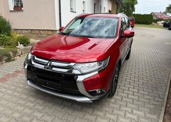 Mitsubishi Outlander 2,0DI-D S-AWC 7 míst kůže nafta