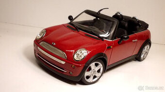 1:32 Rarita Mini Cooper Cabrio od Hot Wheels red
