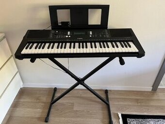Yamaha PSR-E373 Keyboard s dynamikou