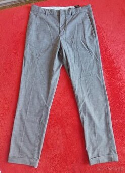 Pánské kalhoty H&M vel.170Jako nové. Délka 94cm, pas 41, šíř