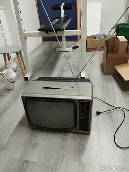 Tesla Oravan colour 2 - 1989