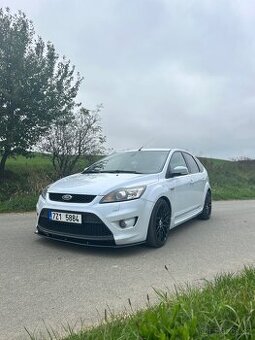 Ford Focus St 225
