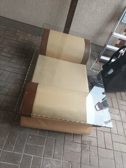 konferenční stůl