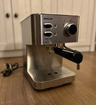 Pákový kávovar Sencor | TOP stav
