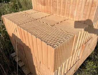 Cihly Heluz Family 50, 44, 38