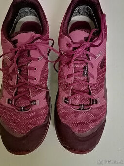 Dámské tenisky Keen