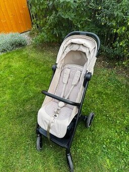 Kočárek cybex beezy