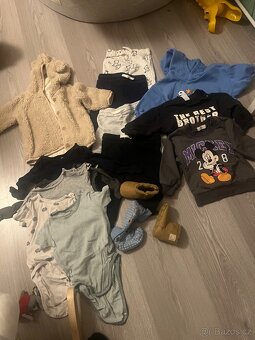 Velke mnozstvi detskeho obleceni 68-80 vel. - 1